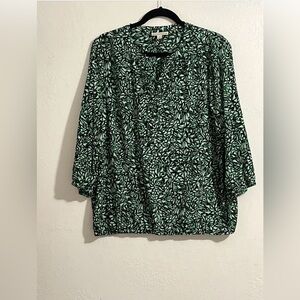 Dana Buchman Green and Black Blouse with Mandarin Collar and 3/4 Sleeves
